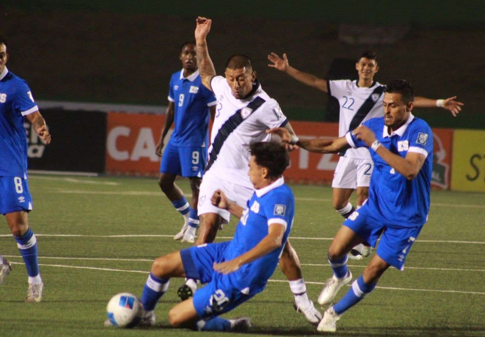 No se mueve el marcador entre Guatemala y El Salvador al descanso