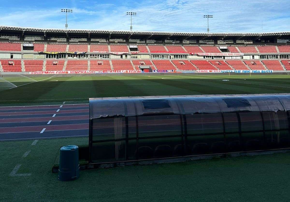 estadio rommel fernández.