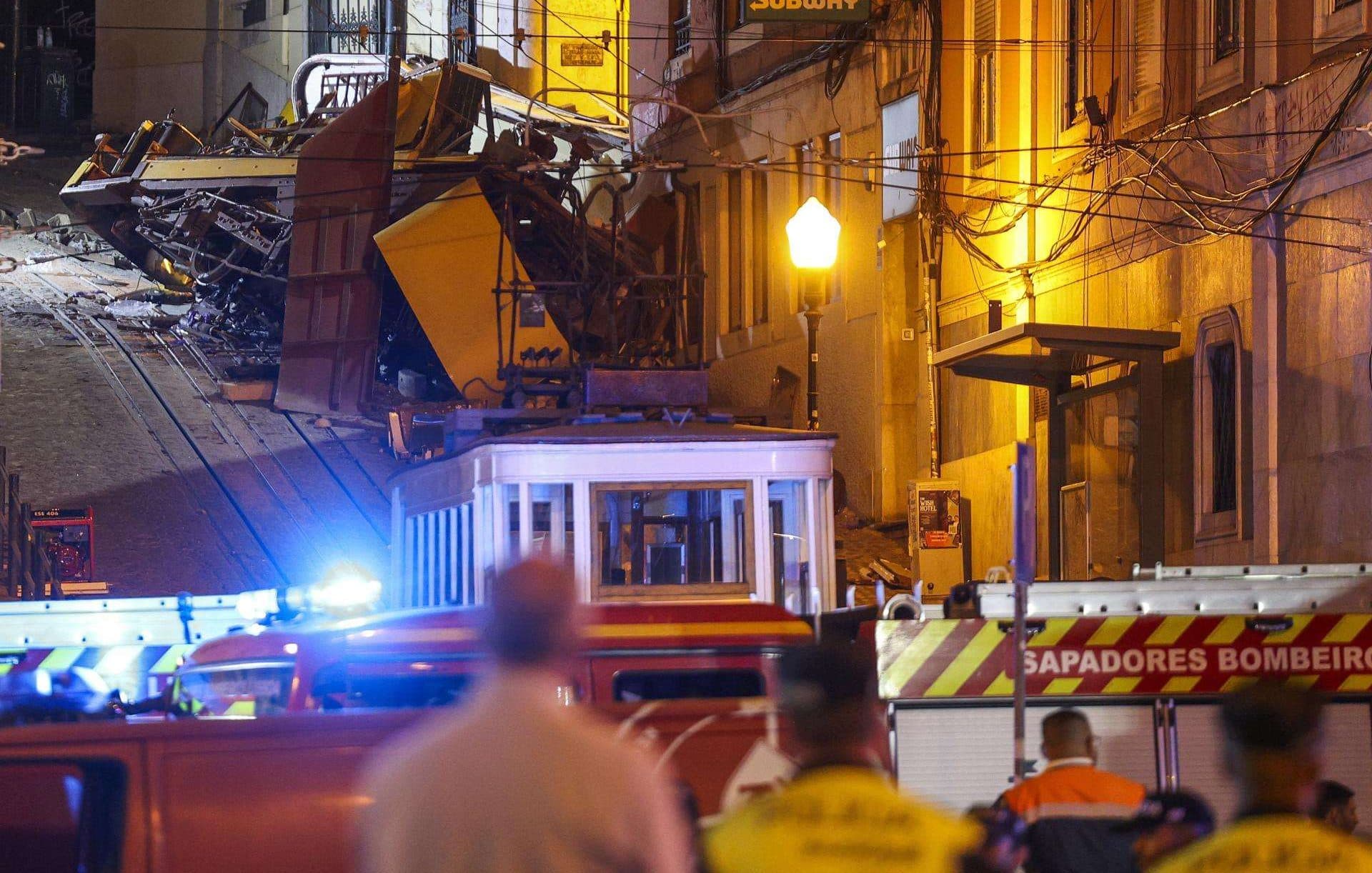Los daños en el lugar después de que el ferrocarril funicular Gloria se descarrilara en Lisboa, Portugal. EFE/MIGUEL A. LOPES ////////// Lisbon (Portugal), 03/09/2025.- The damage at the scene after the Gloria funicular cable railway derailed in Lisbon, Portugal, 03 September 2025. At least 15 people died in the derailment and 18 others were injured, local emergency services reported. (Lisboa) EFE/EPA/MIGUEL A. LOPES