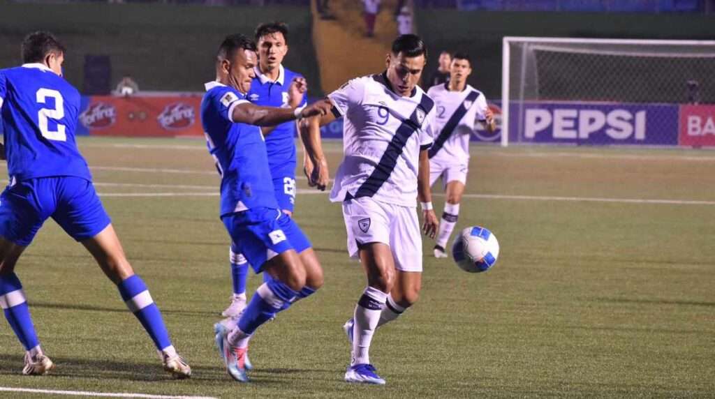 Paciencia, unidad y gol: la fórmula de Dávila para el duelo de Guatemala vs El Salvador