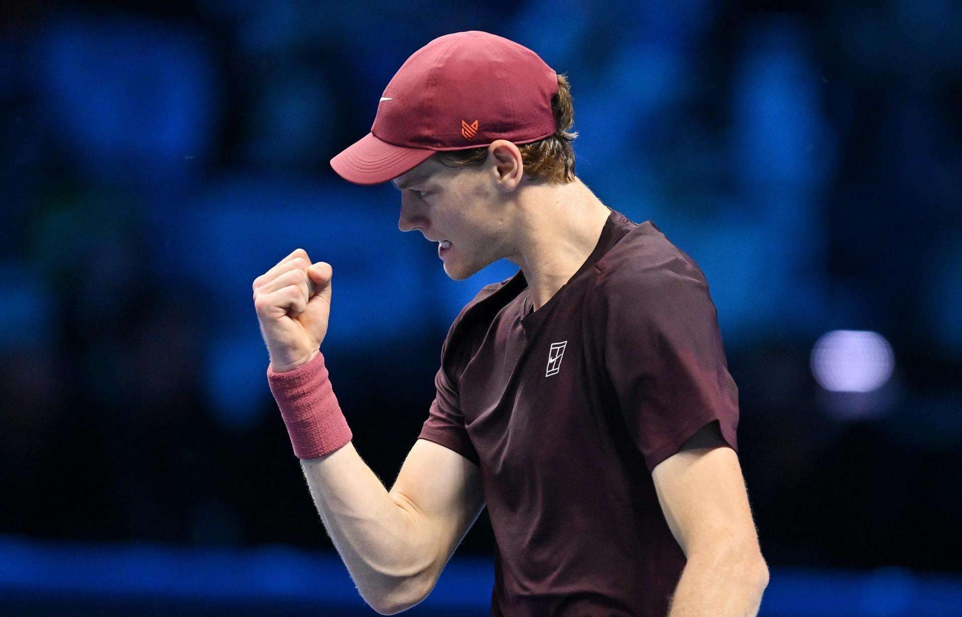 El italiano Jannik Sinner durante la final de la Copa de Maestros que ha jugado contra Carlos Alcaraz en Turín, Italia. EFE/EPA/ALESSANDRO DI MARCO