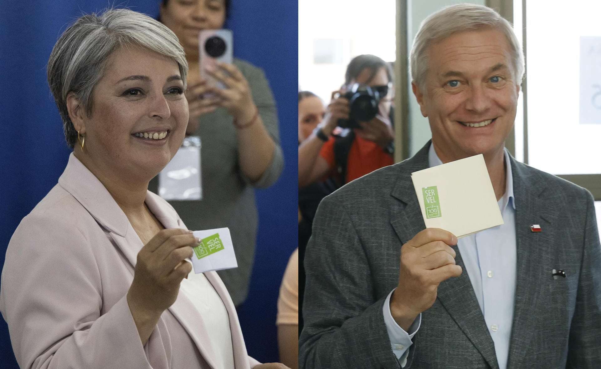 Combo de fotografías de los candidatos a la Presidencia de Chile Jeannette Jara y José Antonio Kast luego de votar este domingo. EFE/ Elvis González/ Ailen Diaz