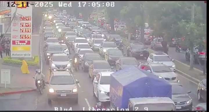 Manifestantes liberan el bulevar Liberación tras mediación policial