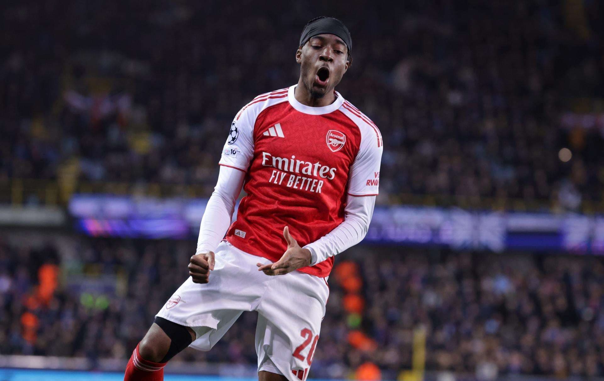 Noni Madueke celebra el 0-2 del Arsenal ante el Brujas en la Champions. EFE/EPA/OLIVIER MATTHYS