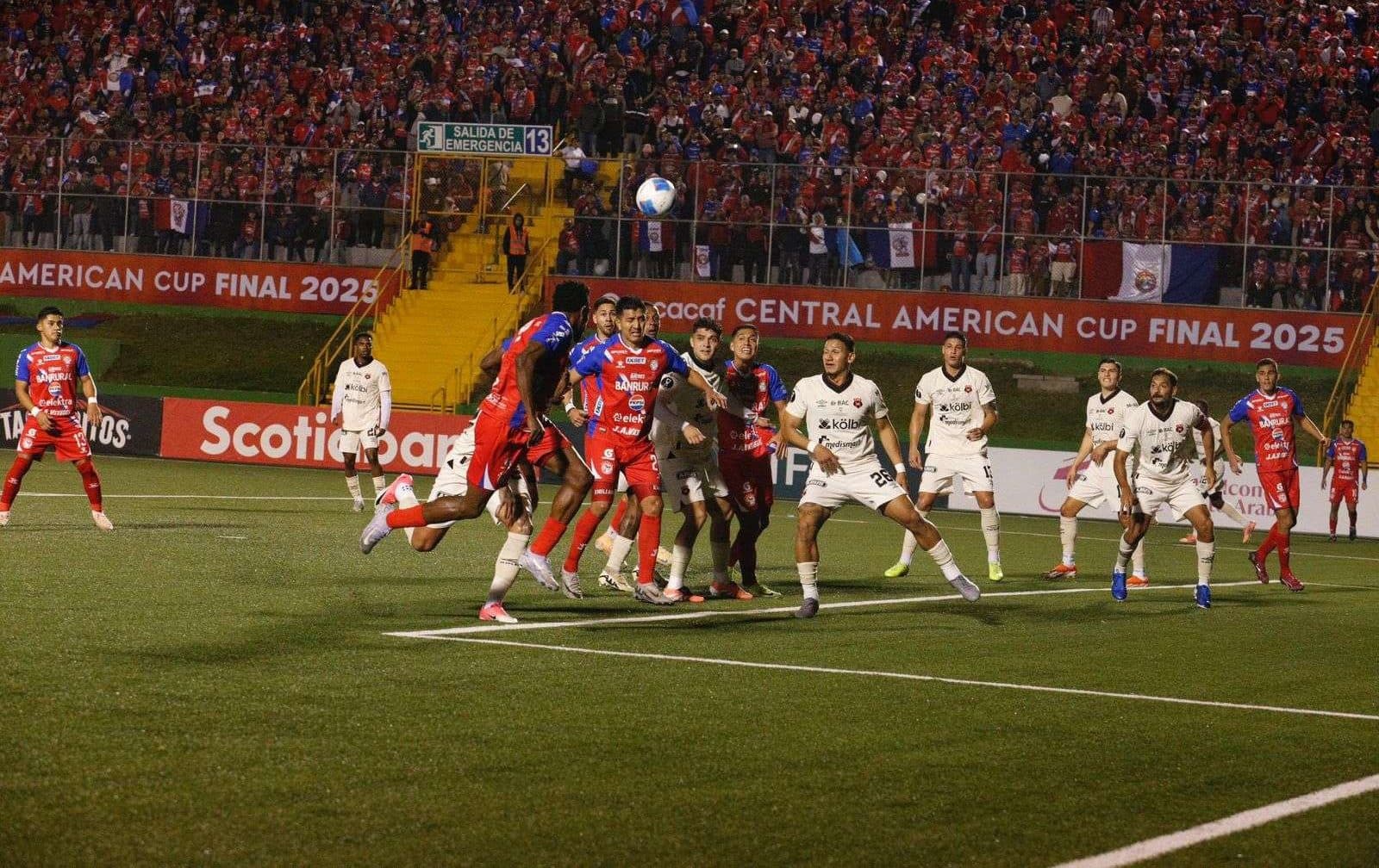xelajú vs alajuelense.