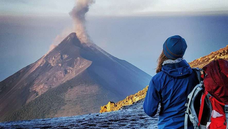 Entre belleza y peligro: CONRED alerta por alta demanda en escalada de volcanes