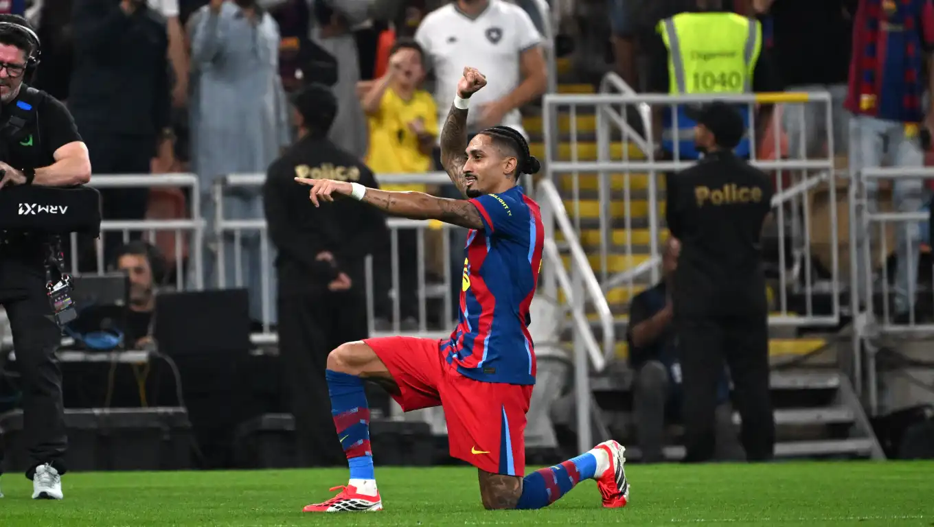 Raphinha entra en el Top 50 de goleadores históricos del FC Barcelona