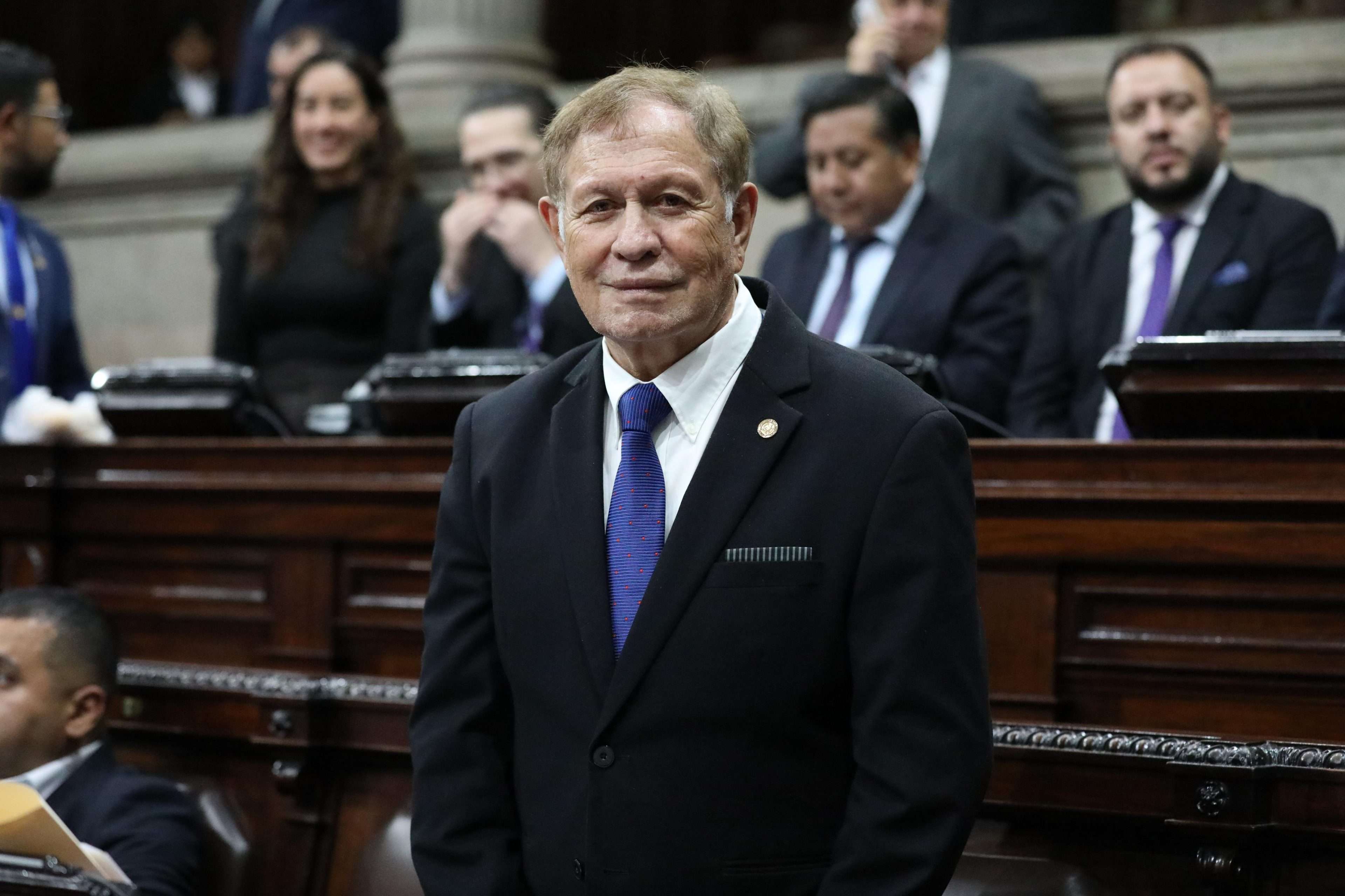 Luis Contreras asume la presidencia de la Junta Directiva del Congreso para el período 2026–2027