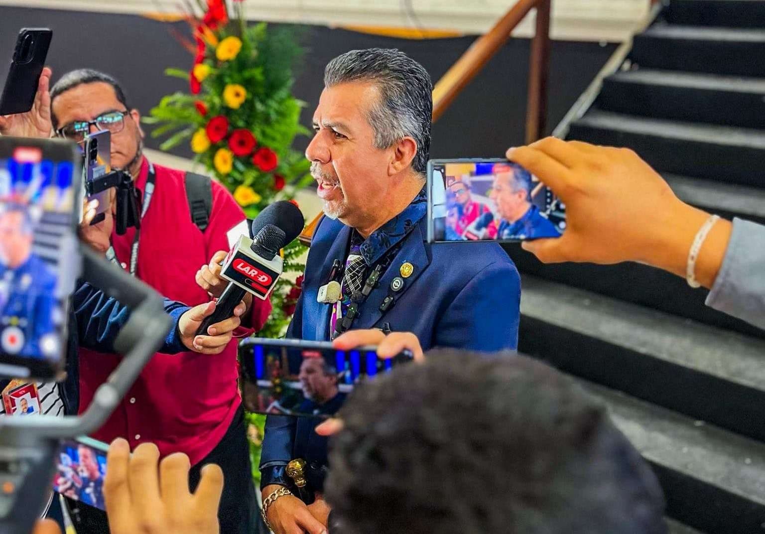 juan carlos pellecer.