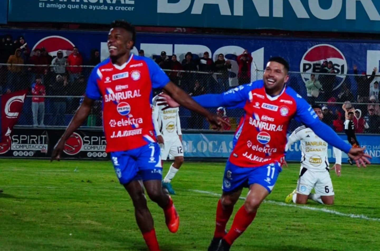 yilton díaz y steven cardenas.