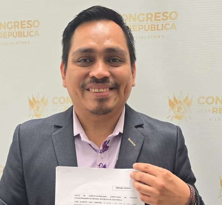 Chic presenta acción de amparo contra comisionado de la postuladora del TSE