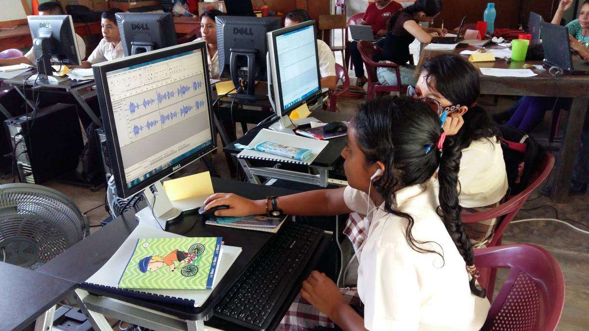 Guatemala enfrenta retos tecnológicos en su sistema educativo, advierte diputada