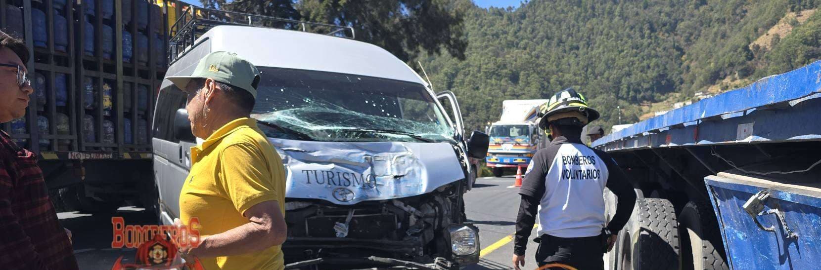 Accidente vial en la Interamericana genera momentos de pánico entre pasajeras