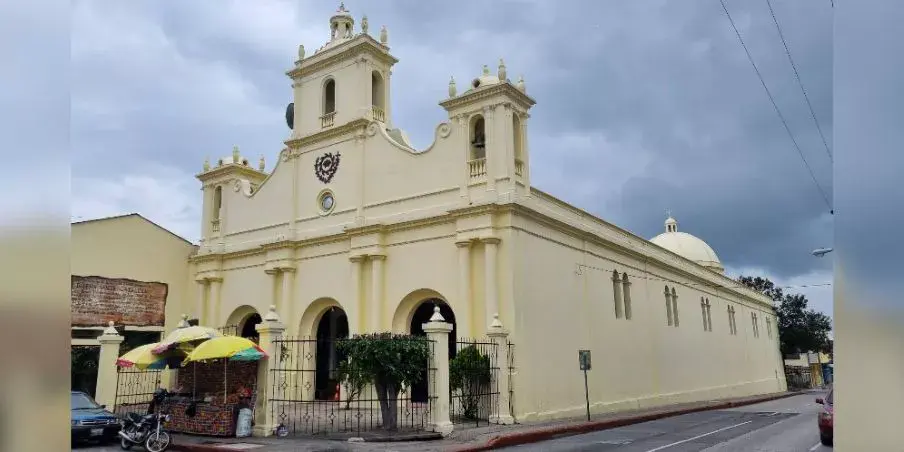 Fe y tradición en el Centro: Santa Catalina saldrá a las 19 horas